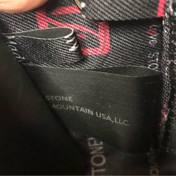 New Stone Mountain Leather Wristlet Wallet W/Rechargeable Phone Battery - Picture 9 of 14